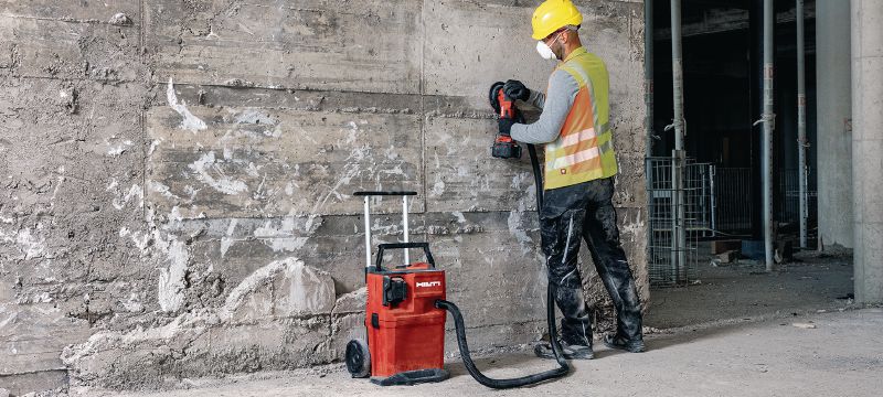 Aspirateur de poussière sans fil VC 4LX-22 T15 de classe L Aspirateur de poussière sans fil et puissant avec grande cuve pour le raccordement aux outils électroportatifs et les nettoyages de chantier (à sec et à eau), cuve de 15 l / 8 gallons (batterie Nuron) Applications 1