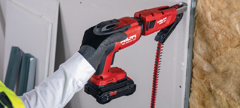 Visseuse plaquiste sans fil SD 5000-22 Visseuse plaquiste sans fil avec batterie Nuron puissante pour plus de couple et de vis par charge lors de la fixation de cloisons sèches, de planches en bois et de revêtements extérieurs Applications 1