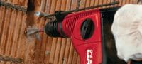 Perforateur TE 7-C Perforateur SDS Plus (TE-C) puissant à trois modes avec poignée en D et une fonction piquage Applications 2