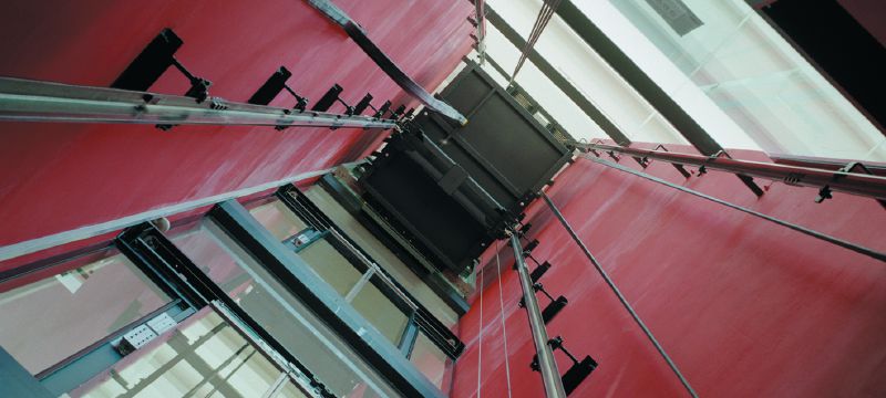Tige d'ancrage HAS-RTZ Tige d'ancrage très haute performance pour capsules chimiques dans le béton fissuré (acier inoxydable A4) Applications 1
