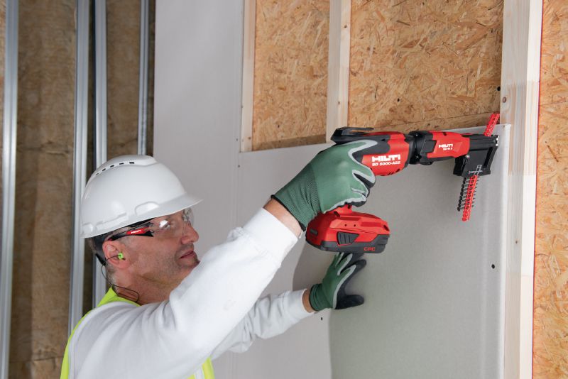 Visseuse plaquiste sans fil SD 5000-A22 02 Visseuse pour plaquiste sans fil 22 V avec 5 000 tours/min pour la suspension de cloisons sèches, de panneaux de bois et de doublage extérieur Applications 1
